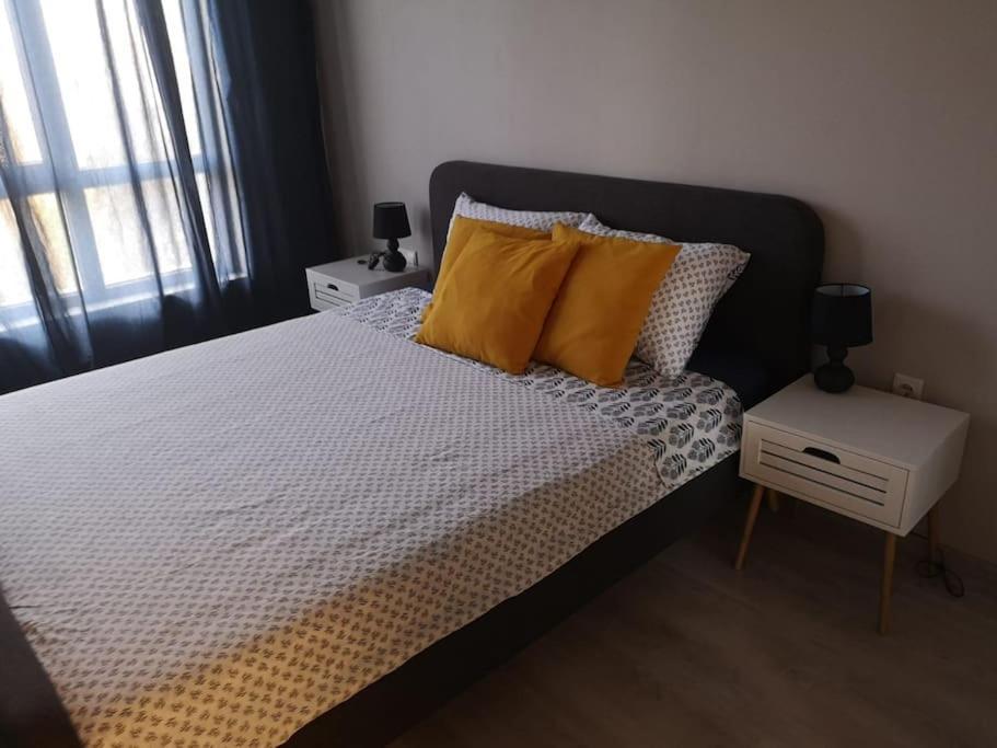 Apartment Opalchenska / Pirotska Sofia Eksteriør bilde